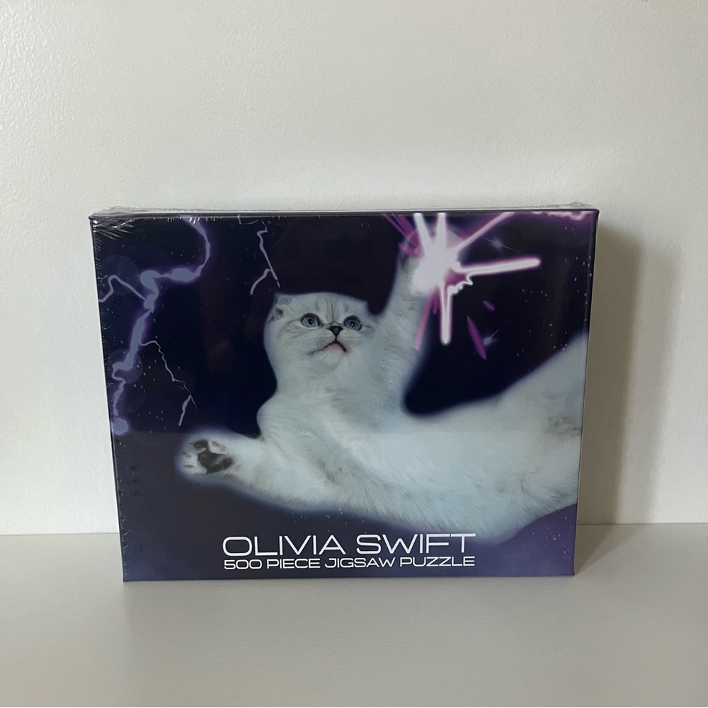 NWT Taylor Swift Olivia Swift 500 Piece Jigsaw Puzzle